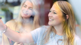 Miriam Laureth Kijken Lachen