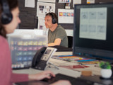 Martijn Achter Bureau Zijkant