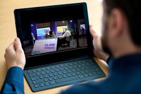 Livestream mock-up Size up